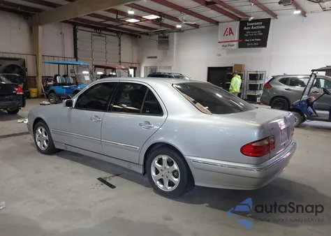 2002 Mercedes-Benz E 320 Special Edition из США, поврежденный, VIN WDBJF65J62B404658